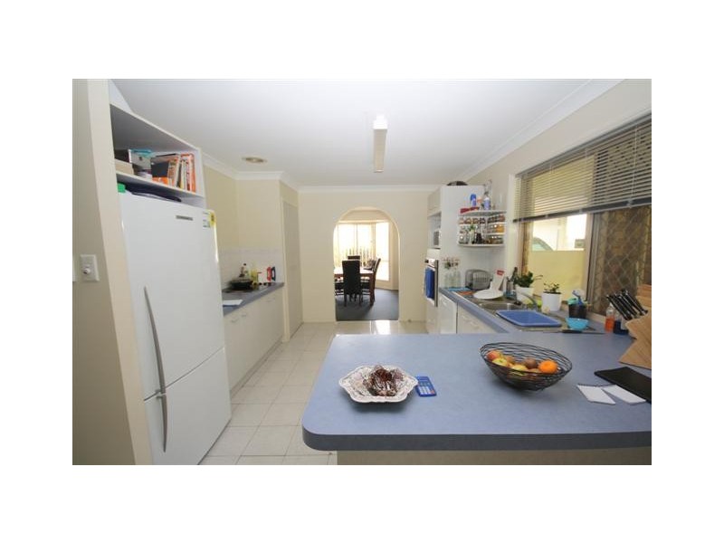 16 Webber Place, Wynnum West QLD 4178