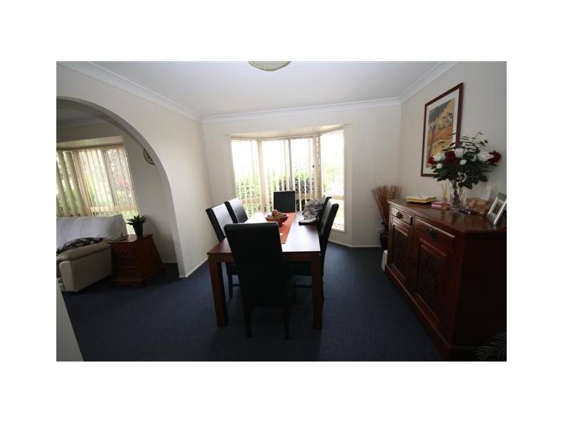16 Webber Place, Wynnum West QLD 4178