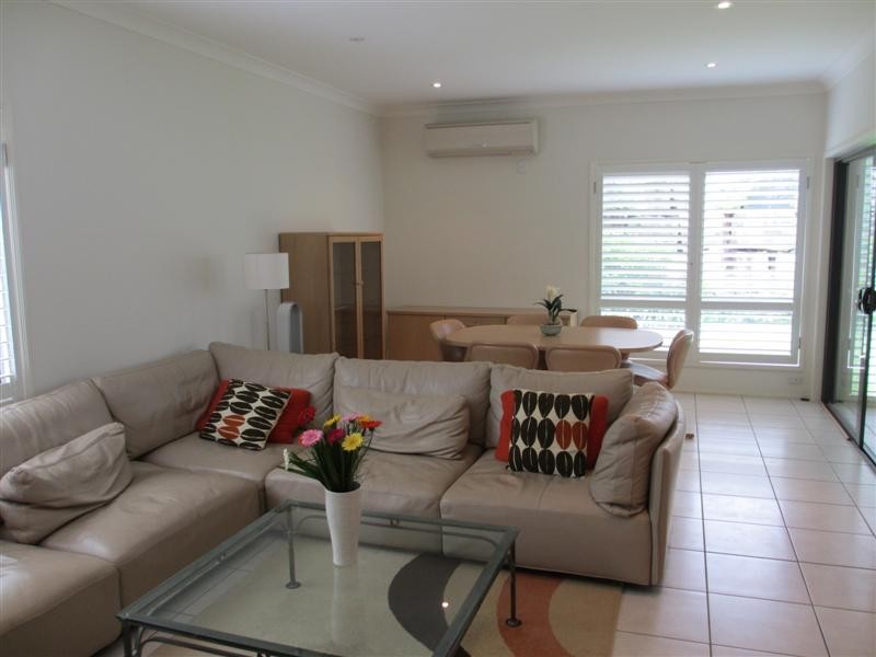 102 Tristania Way, Mount Gravatt East QLD 4122