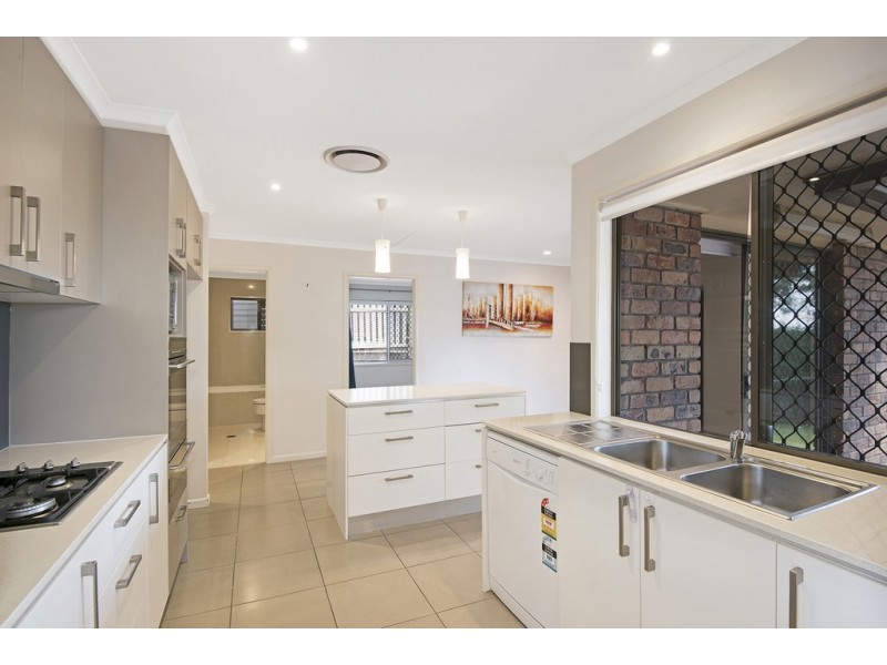 9 Pelsart Street, Belmont QLD 4153