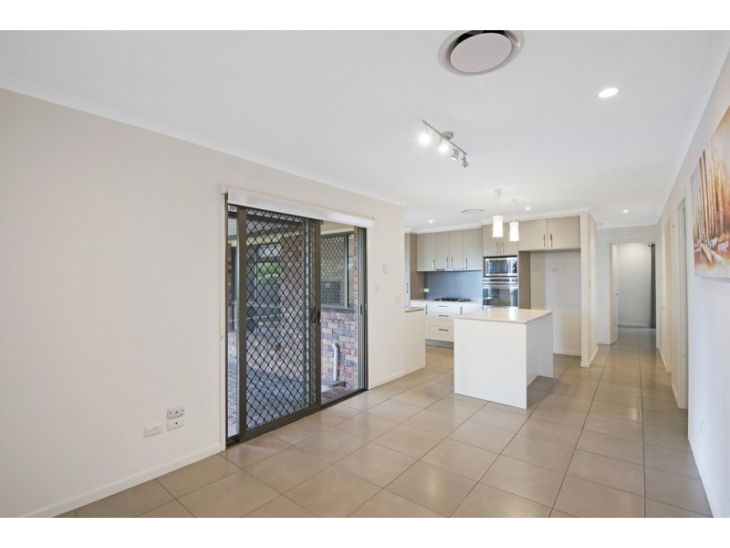 9 Pelsart Street, Belmont QLD 4153