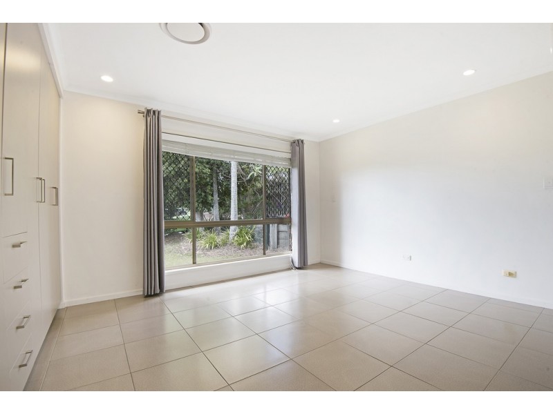 9 Pelsart Street, Belmont QLD 4153