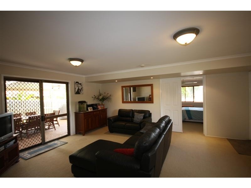 3 Lydford Court, Carindale QLD 4152