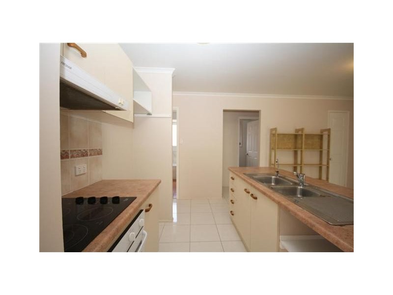 13 Crestwood Place, Belmont QLD 4153