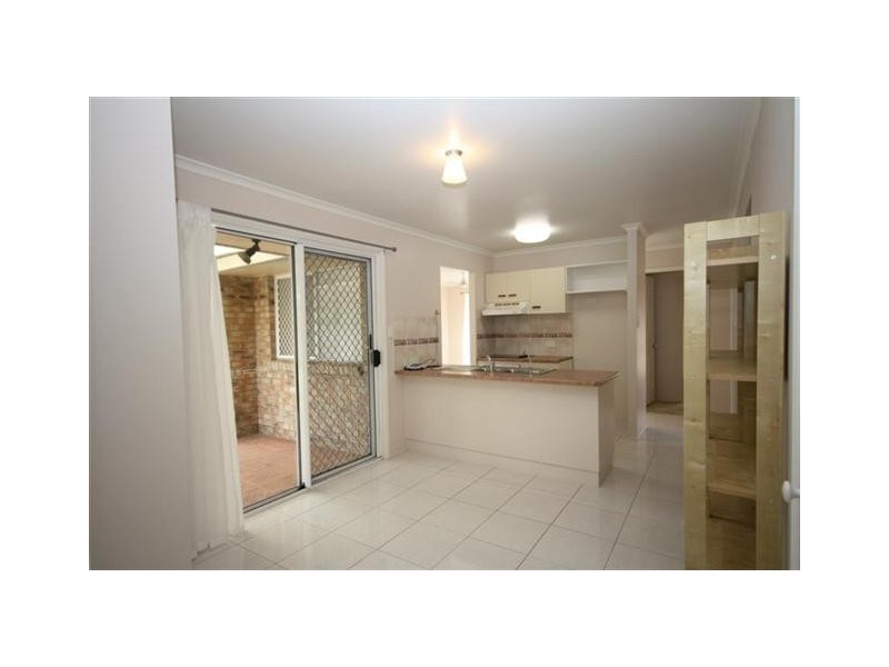 13 Crestwood Place, Belmont QLD 4153