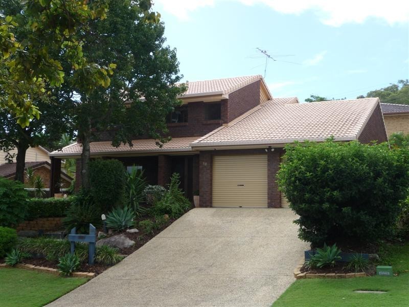 18  Raymore Court, Carindale QLD 4152