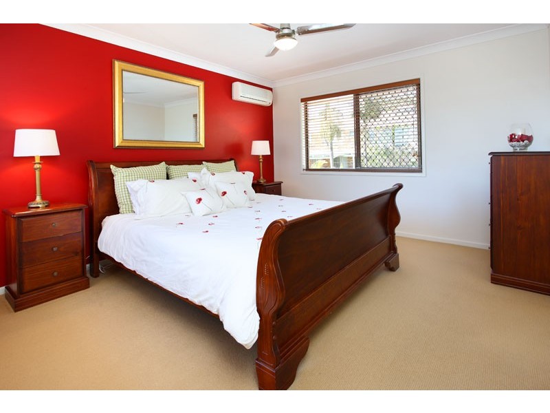 18  Raymore Court, Carindale QLD 4152