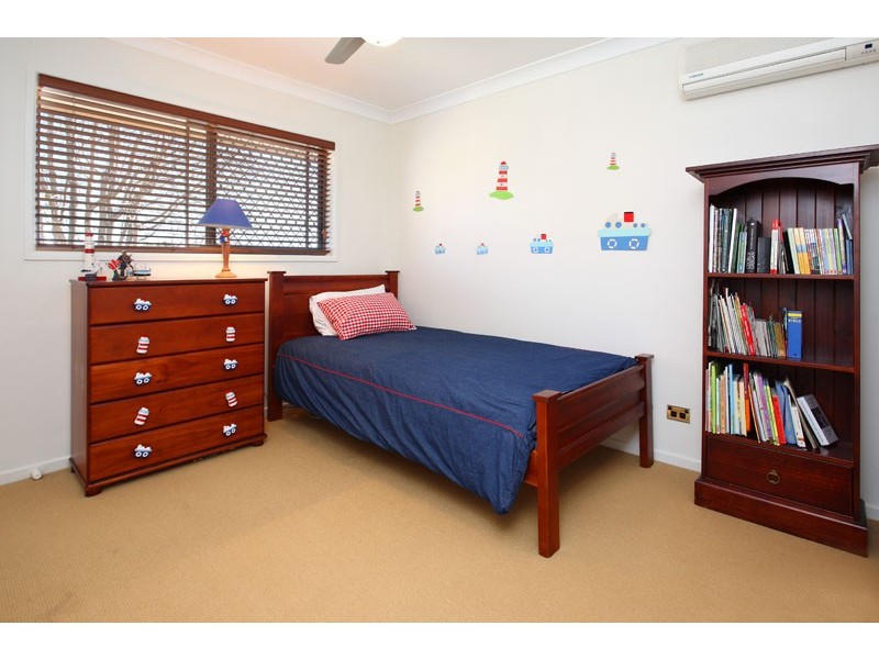 18  Raymore Court, Carindale QLD 4152