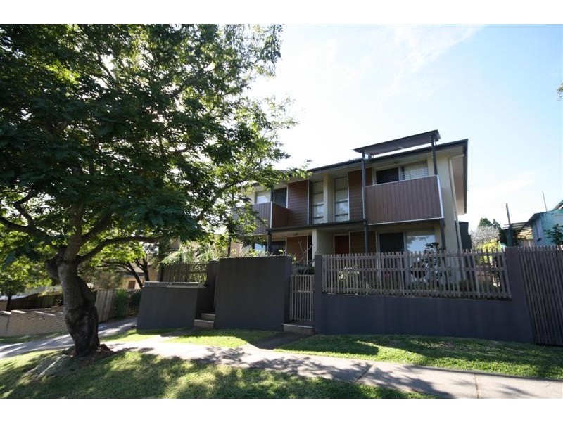 1.104  Birdwood Road, Carina Heights QLD 4152