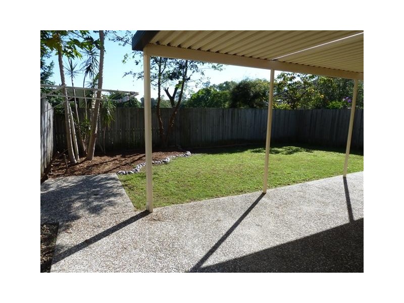 17  Araluen Street, Carindale QLD 4152