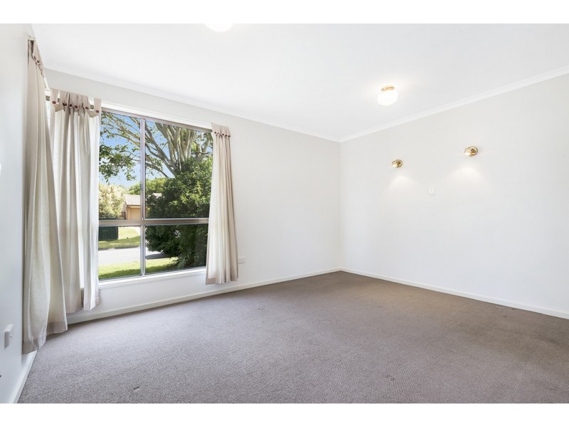 9 Duck Street, Birkdale QLD 4159