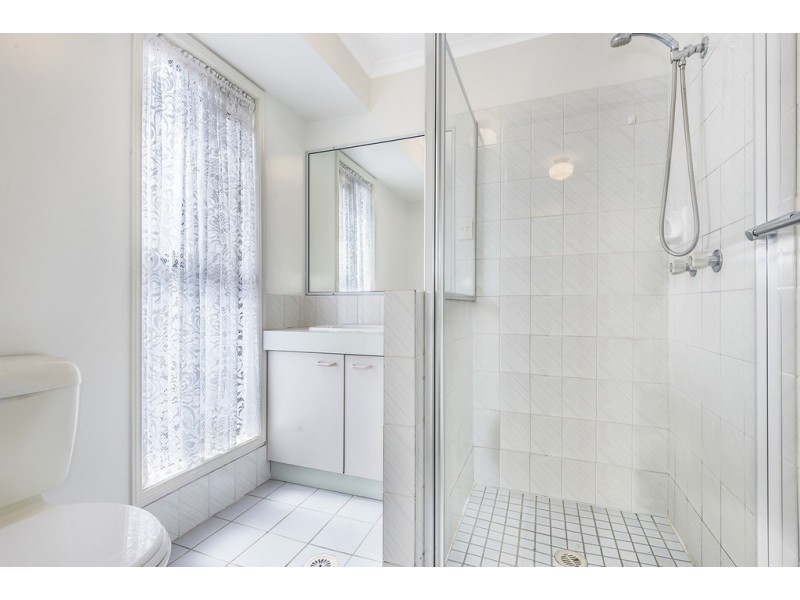 9 Duck Street, Birkdale QLD 4159