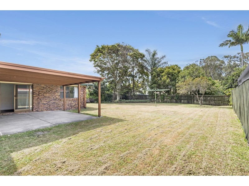 9 Duck Street, Birkdale QLD 4159