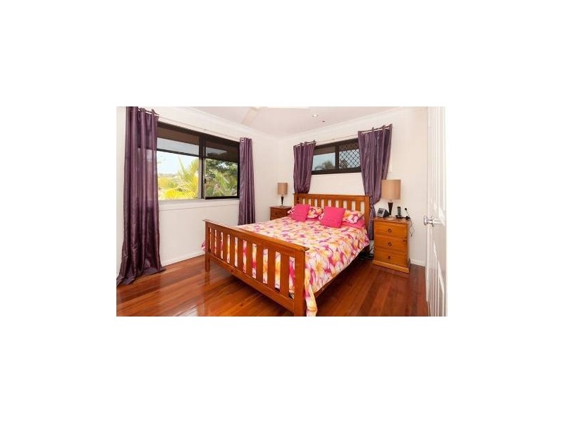 24 Avenell Street, Wishart QLD 4122