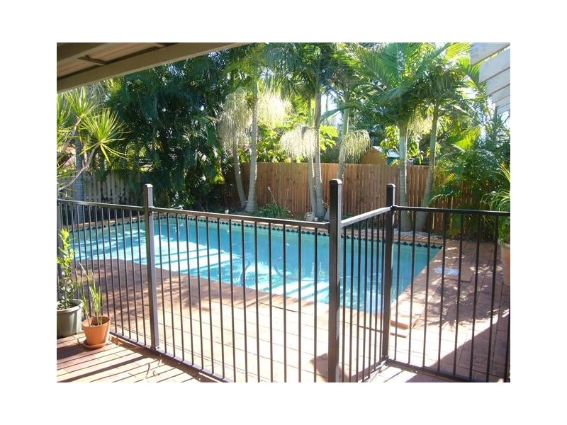 48 Briarwood Street, Carindale QLD 4152