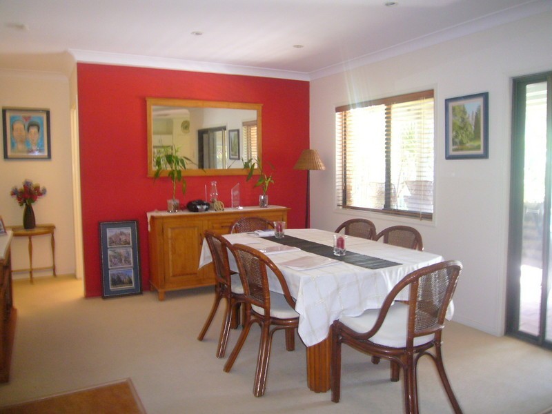 48 Briarwood Street, Carindale QLD 4152