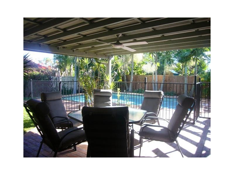 48 Briarwood Street, Carindale QLD 4152