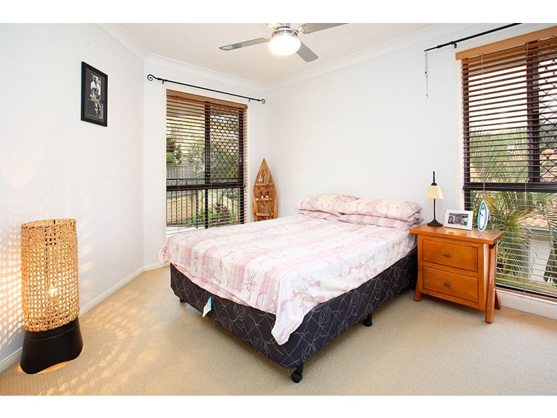 50 Kenilworth Place, Carindale QLD 4152