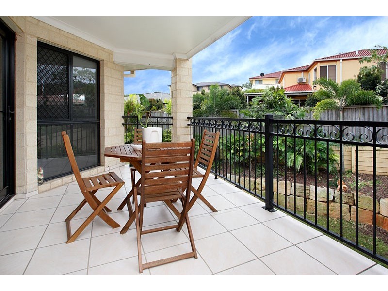50 Kenilworth Place, Carindale QLD 4152