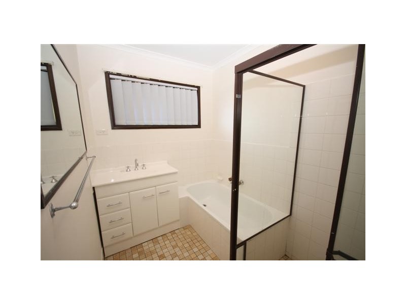 291 Winstanley St, Carindale QLD 4152