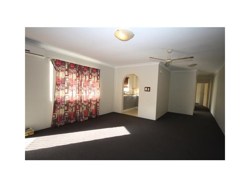 5/9 Pembroke, Carina QLD 4152