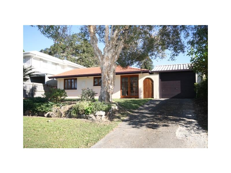 2 Brodick Street, Carindale QLD 4152