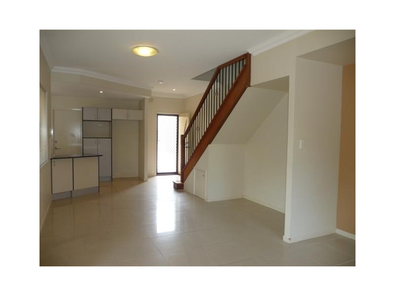 4/29 Edmond, Carina QLD 4152