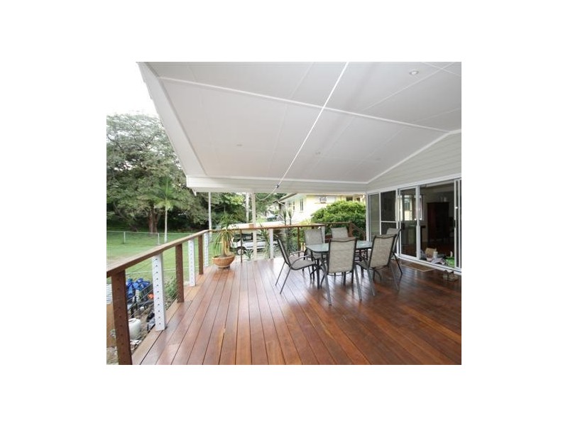 11 Laurie Street, Carina QLD 4152