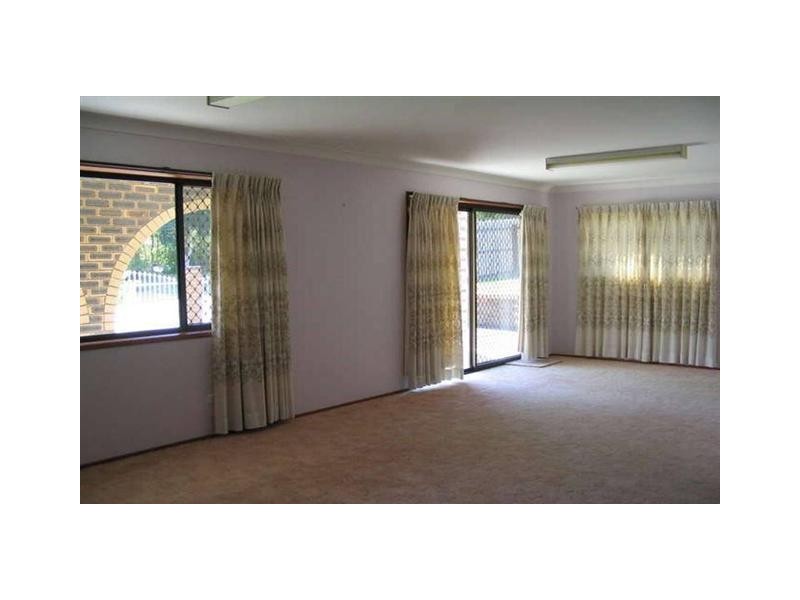 30 Vortigern Street, Carindale QLD 4152