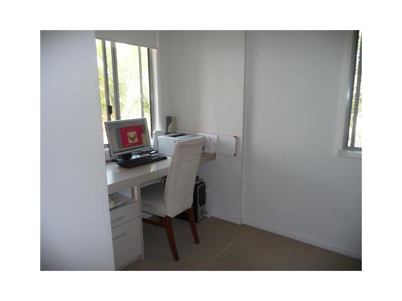 5 Fred Street, Camp Hill QLD 4152