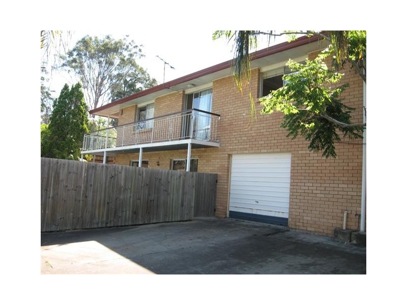 42 Abbott Street, Camp Hill QLD 4152