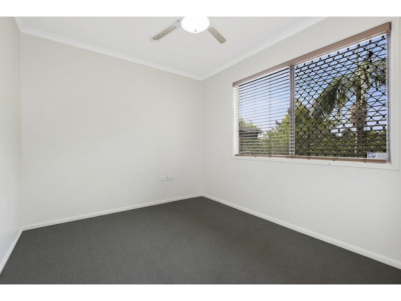 4 Darren Drive, Slacks Creek QLD 4127