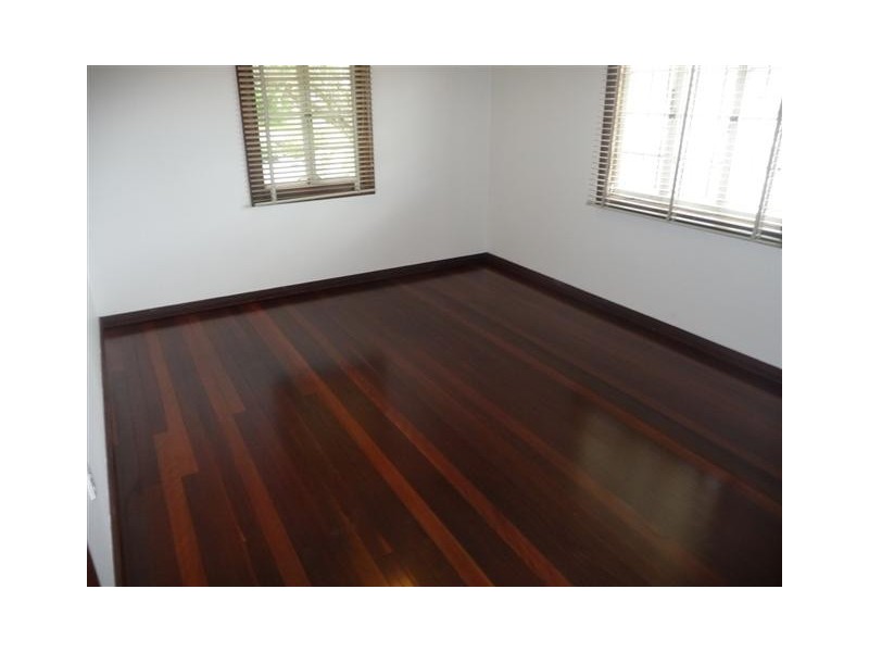 24 Mc Ewan St, Carina QLD 4152