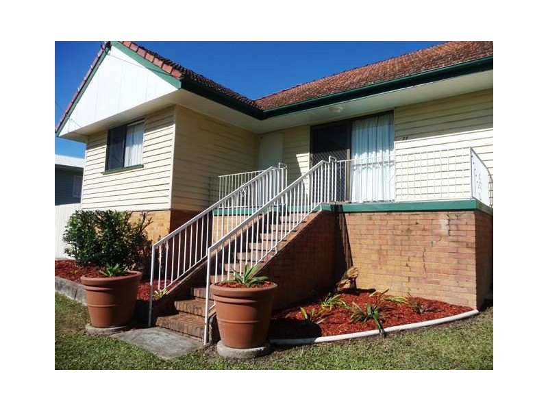 11 Morven Street, Camp Hill QLD 4152