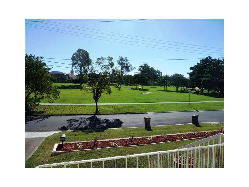 11 Morven Street, Camp Hill QLD 4152