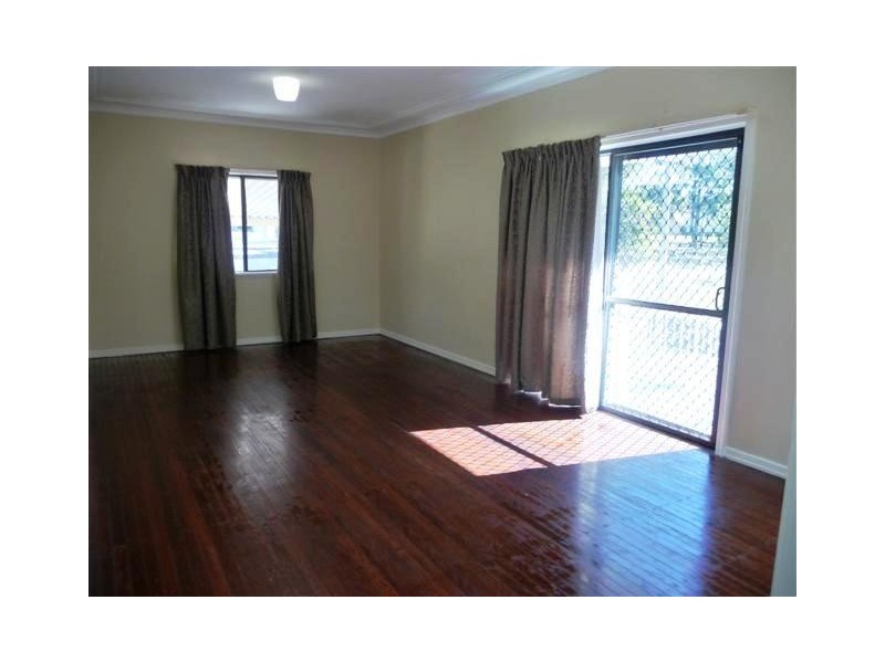 11 Morven Street, Camp Hill QLD 4152