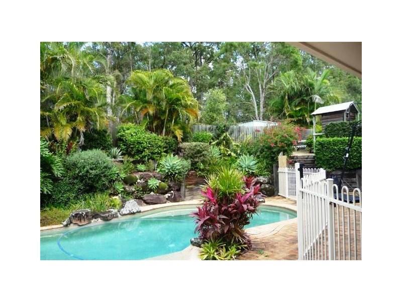 1 Renoir Court, Mackenzie QLD 4156