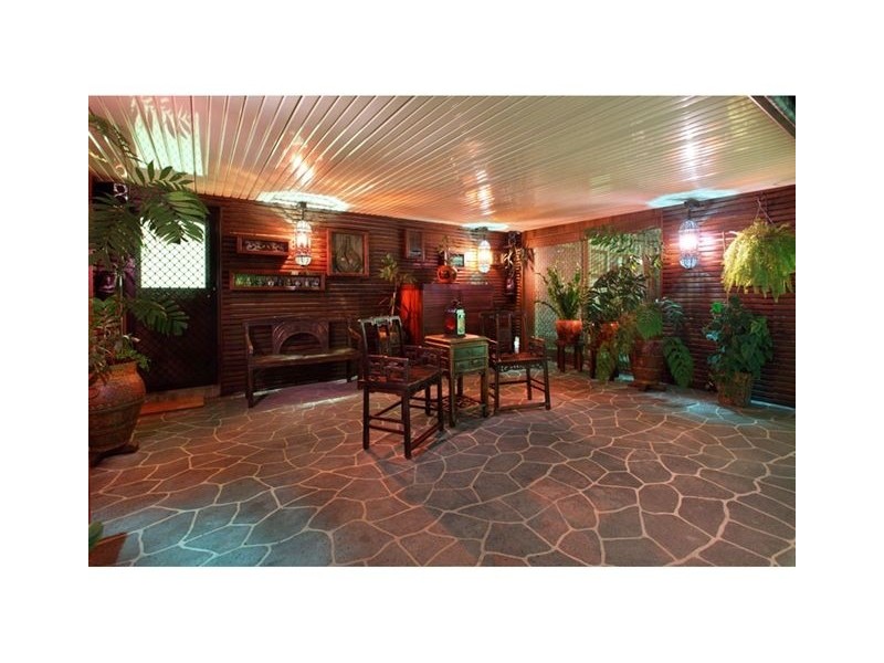 49 Silky Oak Cresent, Carindale QLD 4152