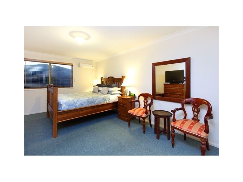 49 Silky Oak Cresent, Carindale QLD 4152