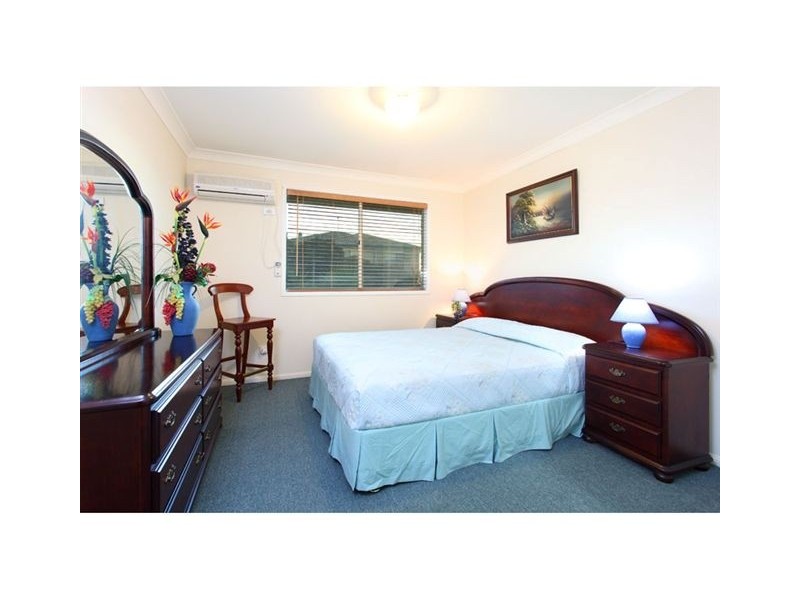 49 Silky Oak Cresent, Carindale QLD 4152