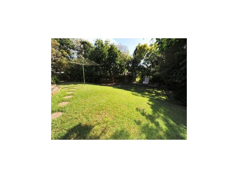 26 Paris Ave, Morningside QLD 4170