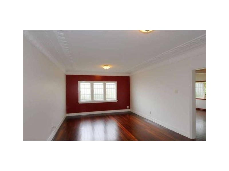 112 Martha Street, Camp Hill QLD 4152