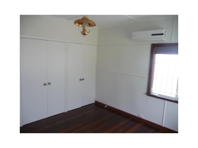 112 Martha Street, Camp Hill QLD 4152