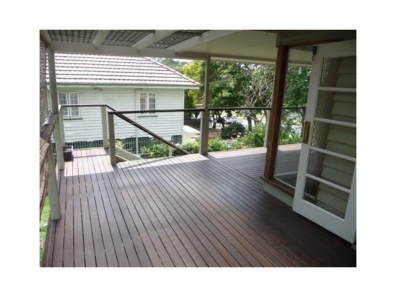 112 Martha Street, Camp Hill QLD 4152