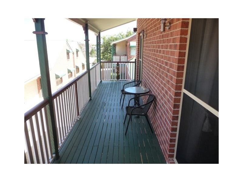 2/37 Cambridge St, Carina Heights QLD 4152