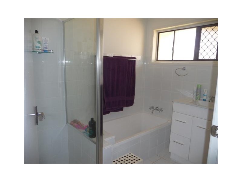 19 Sunstone Street, Manly West QLD 4179