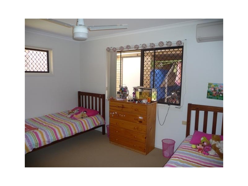 19 Sunstone Street, Manly West QLD 4179