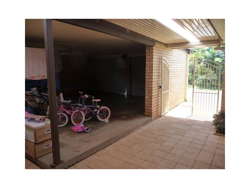 19 Sunstone Street, Manly West QLD 4179