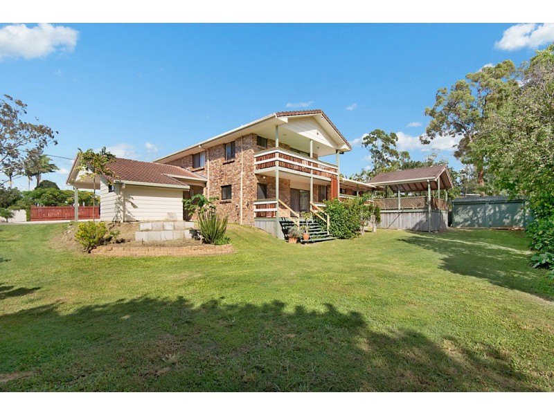 12 Azalea Street, Redland Bay QLD 4165