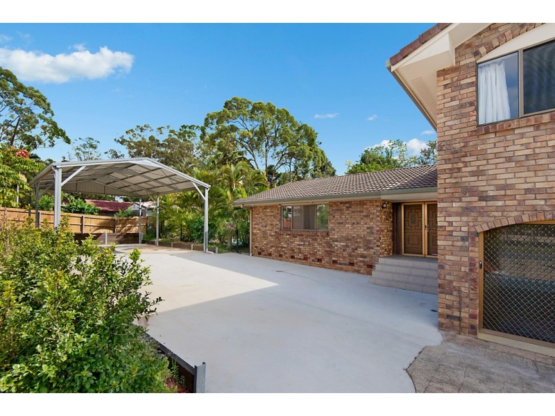12 Azalea Street, Redland Bay QLD 4165